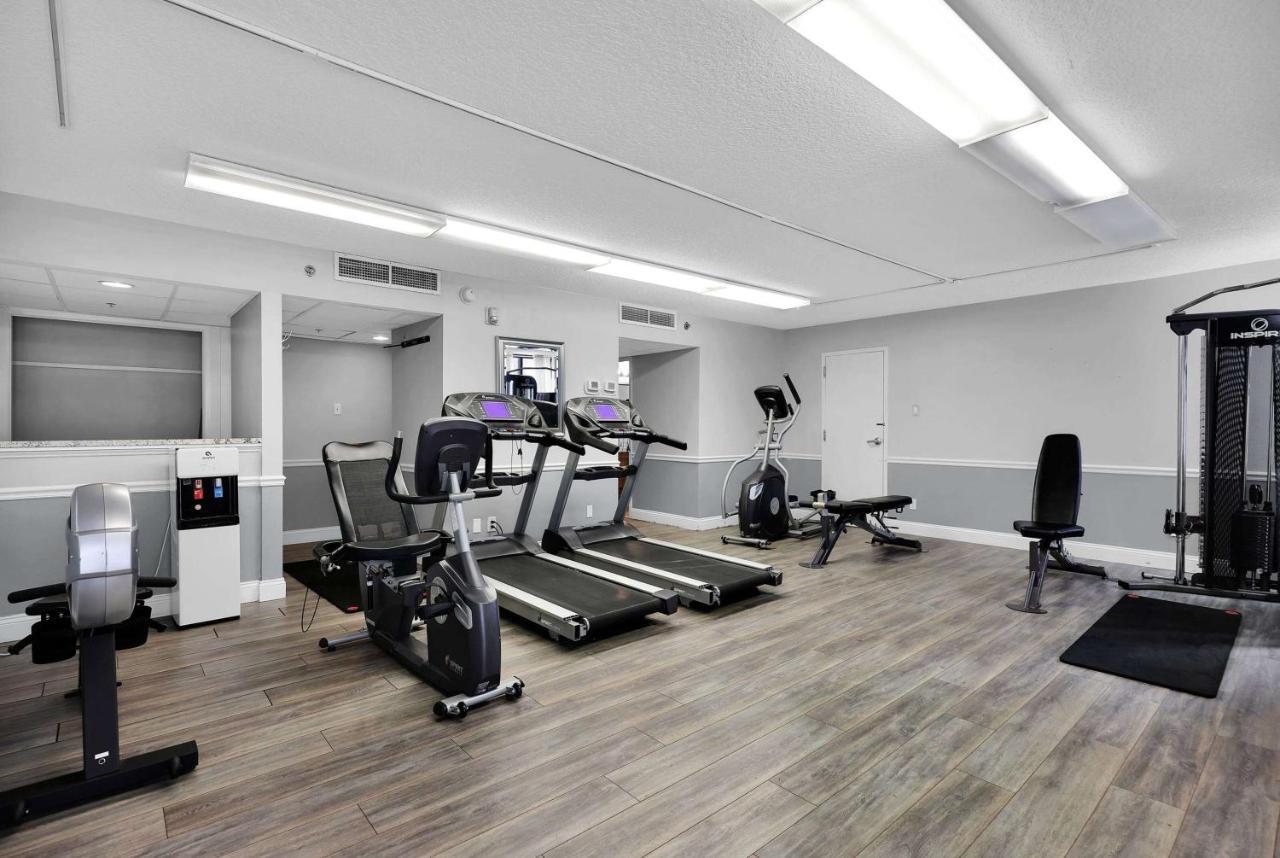 Ramada By Wyndham I-95 By Butler Blvd Hotel 3*